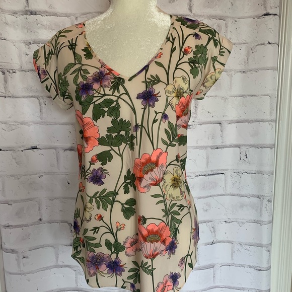 Express Women’s Cap Sleeve V-Neck Top - Picture 1 of 8